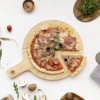 Plateau à pizza en bois avec sa roulette